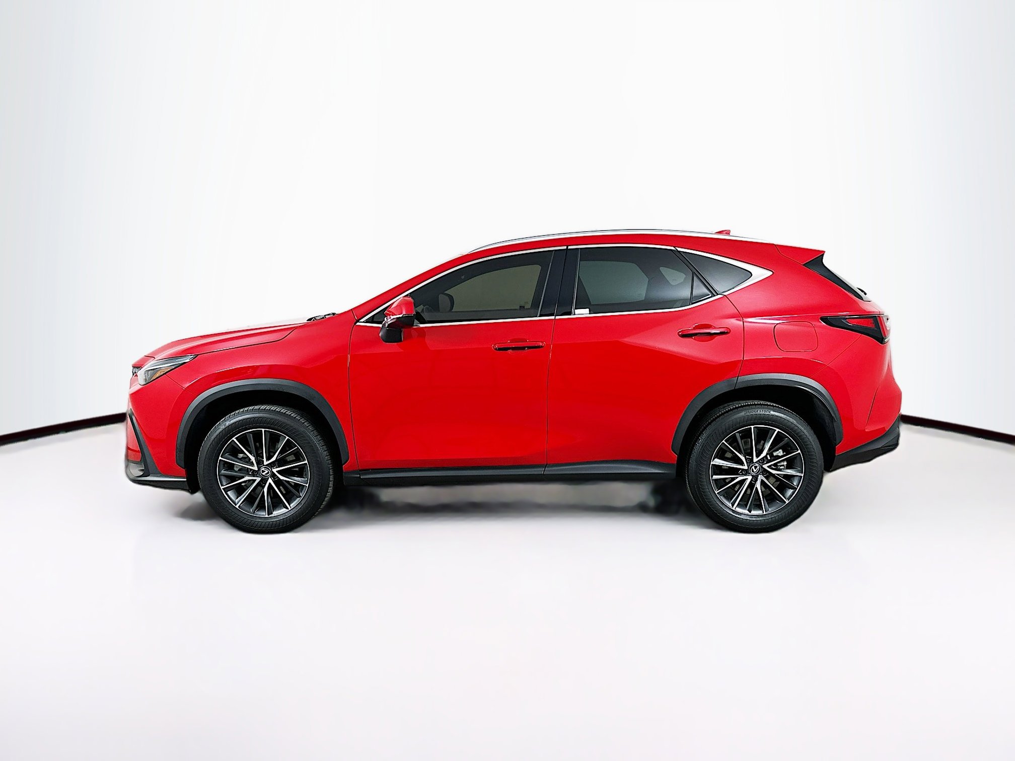 Used 2024 Lexus NX 250 FWD image 4