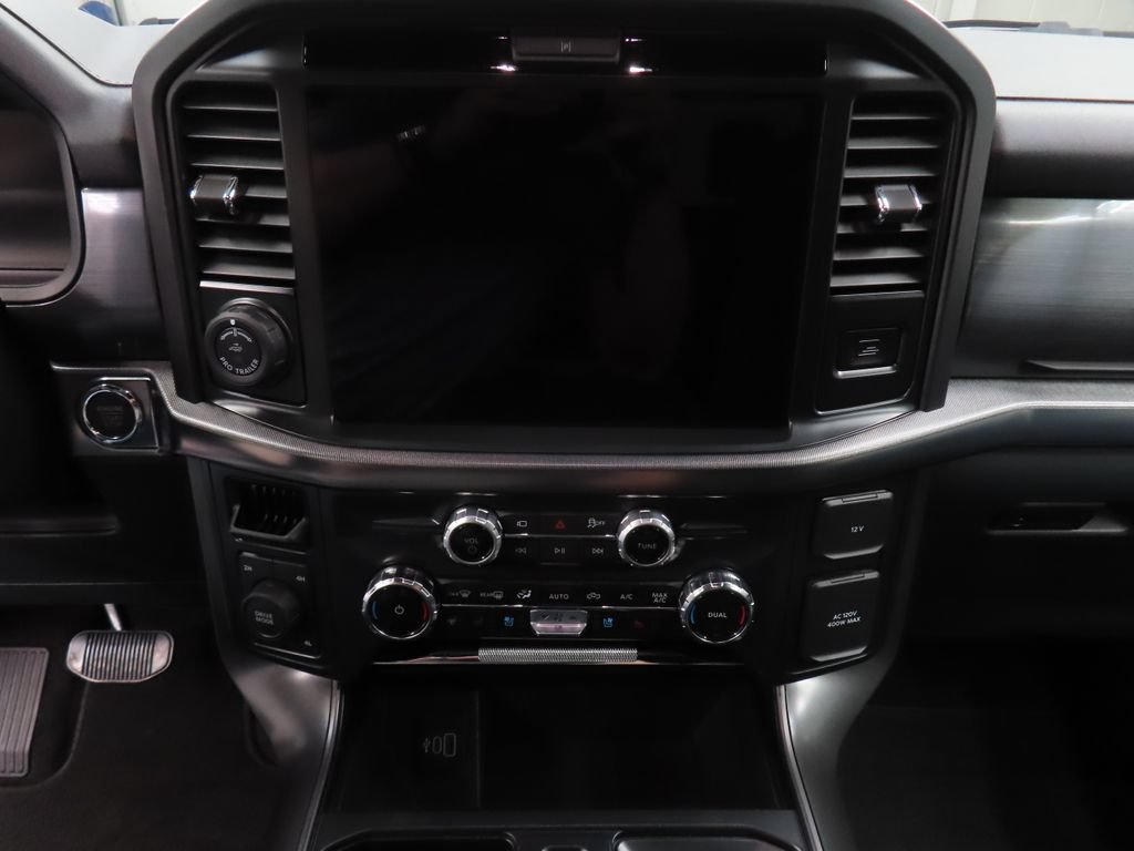 Used 2025 Ford F150 Lariat AWD/4WD image 16