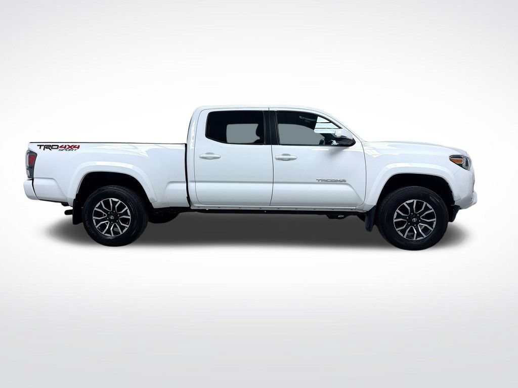 Certified 2022 Toyota Tacoma TRD Sport w/ Technology Package AWD/4WD image 11