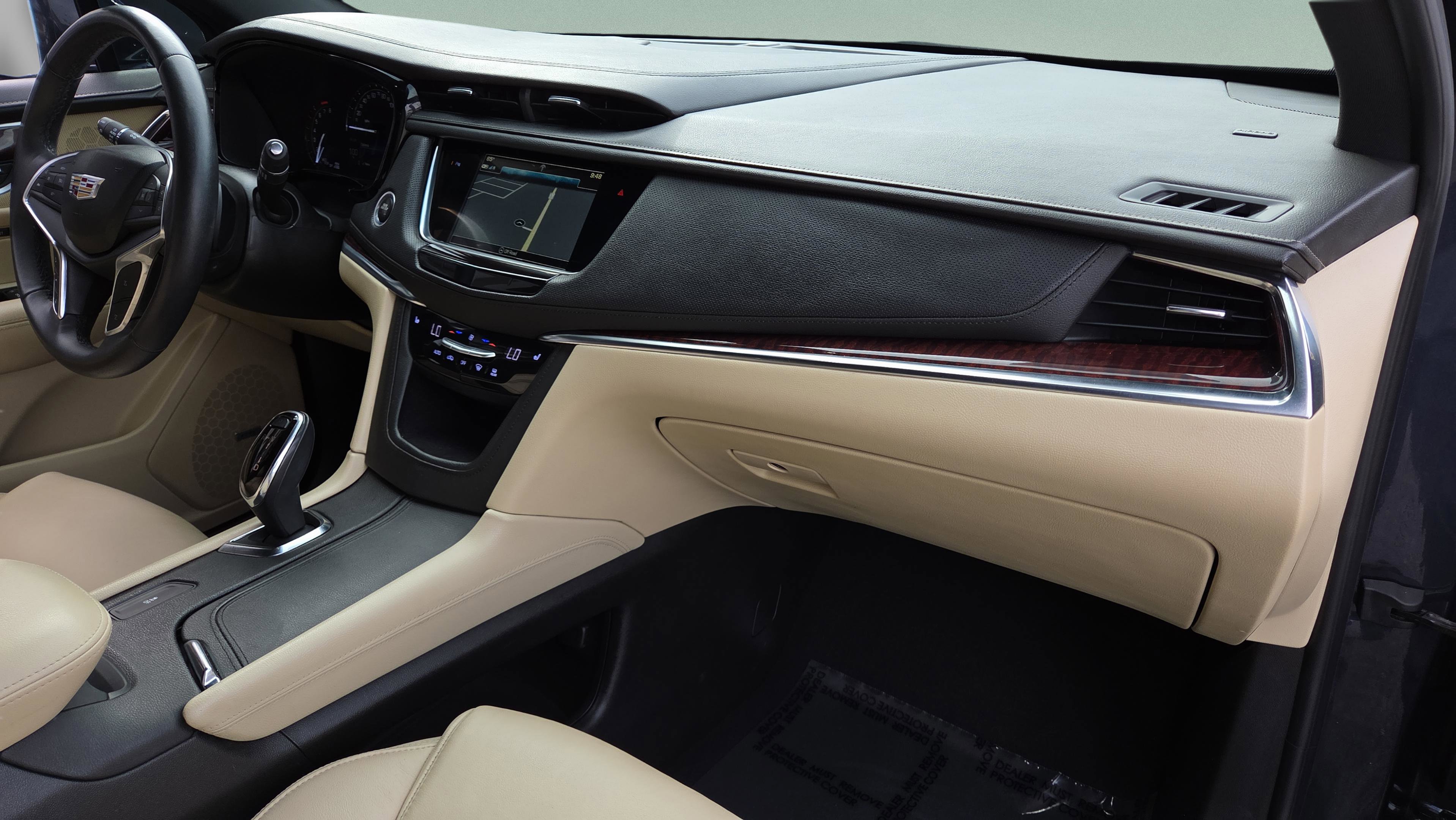 Used 2018 Cadillac XT5 Luxury w/ Driver Awareness Package FWD image 20