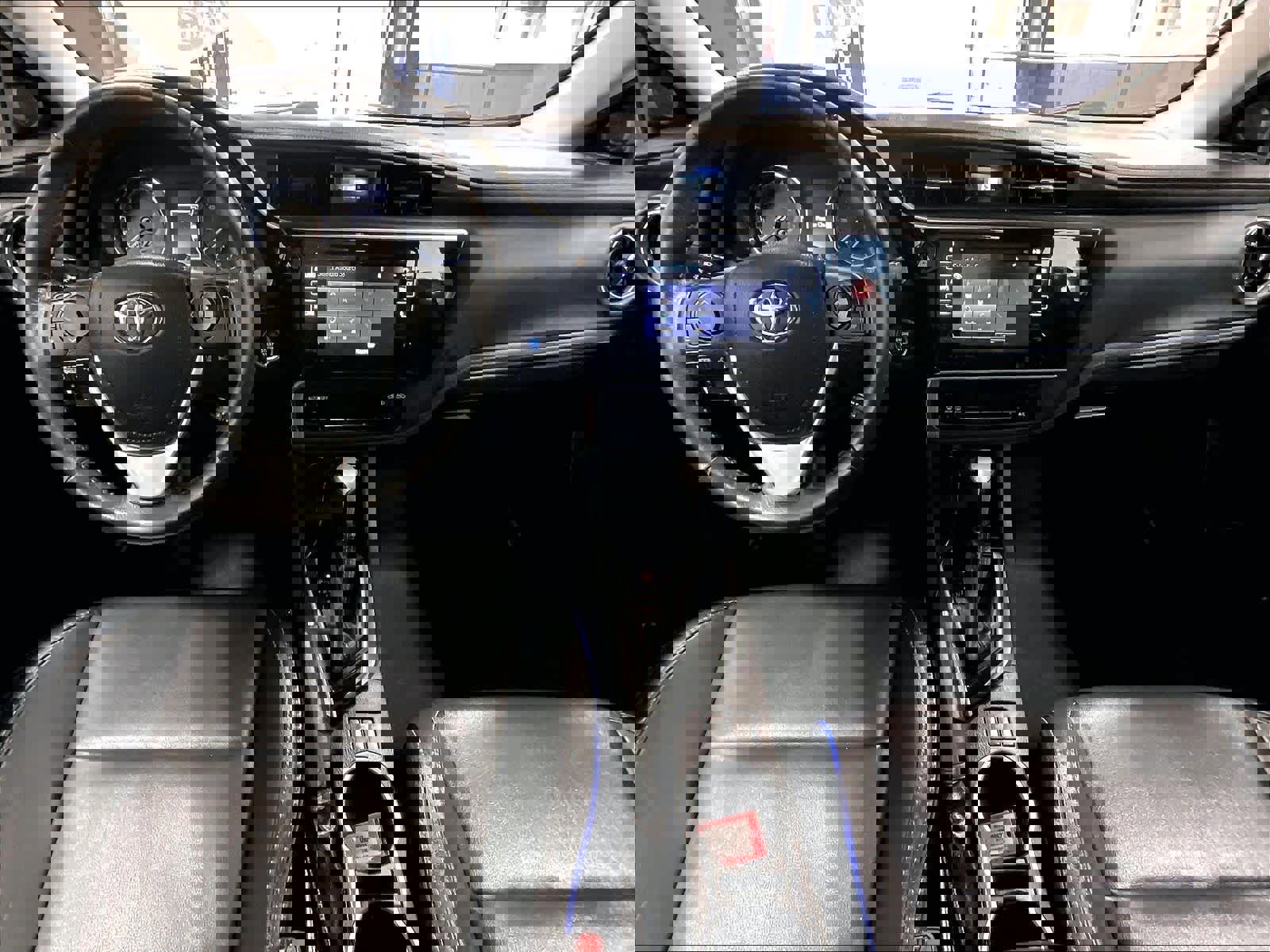 Used 2017 Toyota Corolla XSE w/ Carpet Mat Package (TMS) FWD image 21