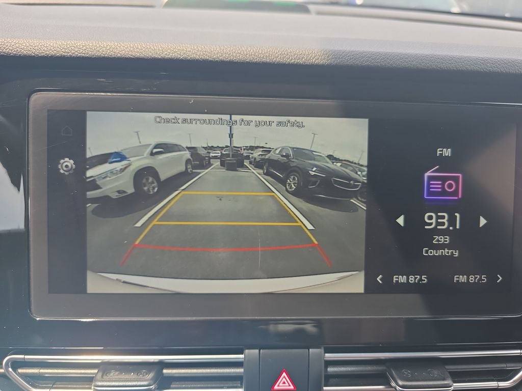 Used 2022 Kia Niro EX FWD image 22