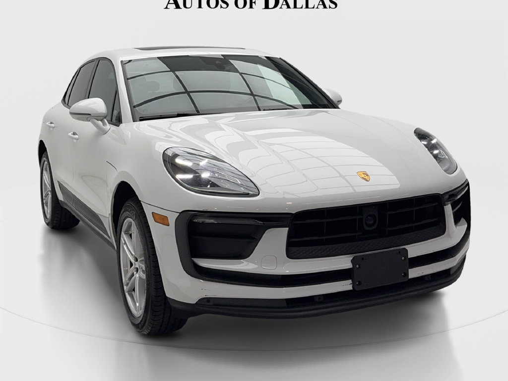 Used 2024 Porsche Macan Turbo AWD/4WD image 3