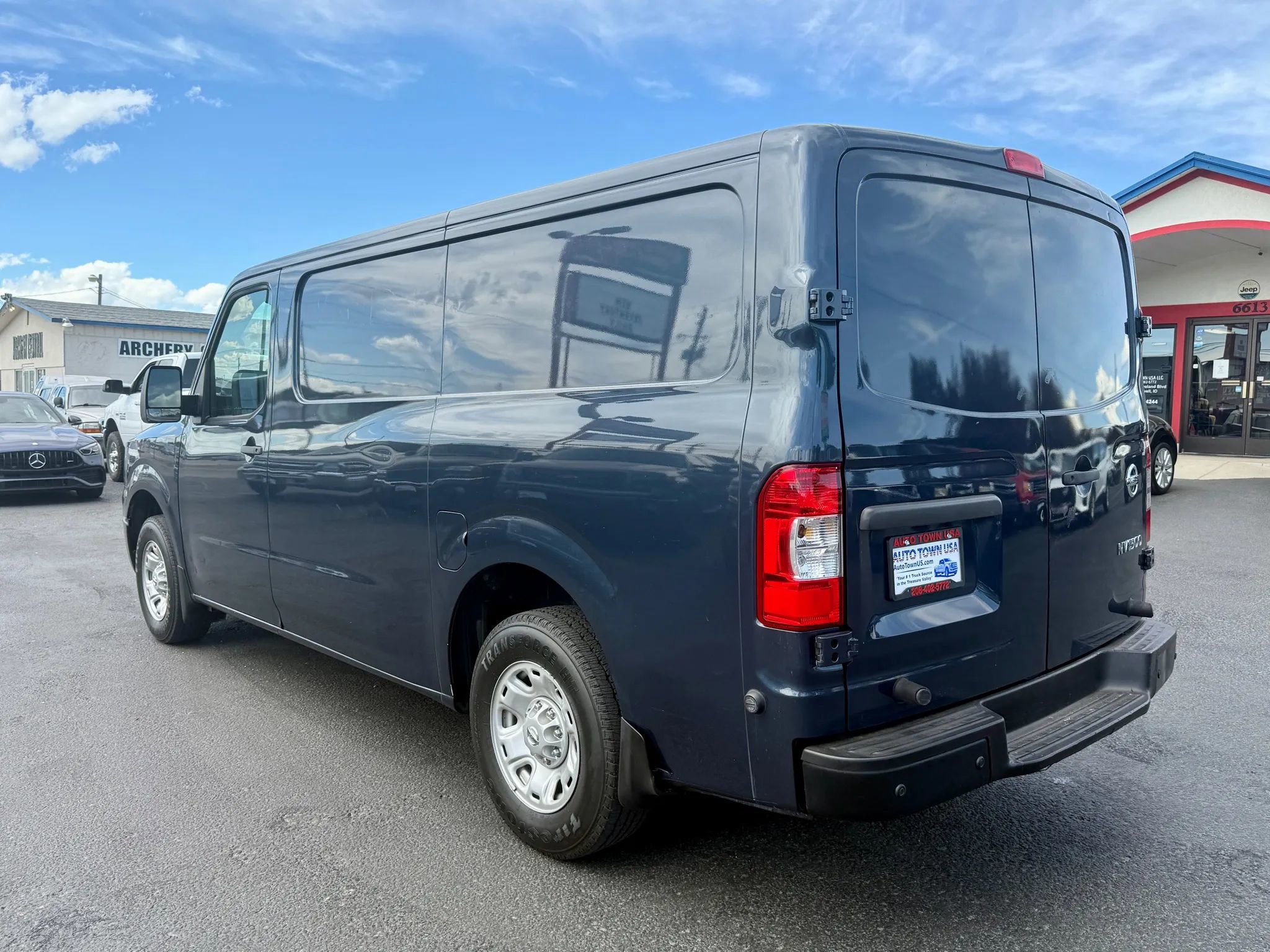 Used 2016 Nissan NV 1500 SV image 3