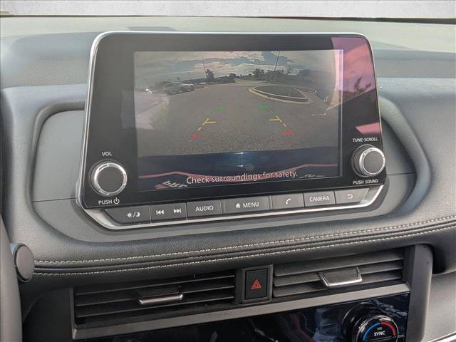 Used 2025 Nissan Rogue SV AWD/4WD image 13