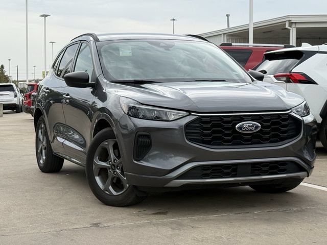 Used 2024 Ford Escape ST-Line FWD image 2
