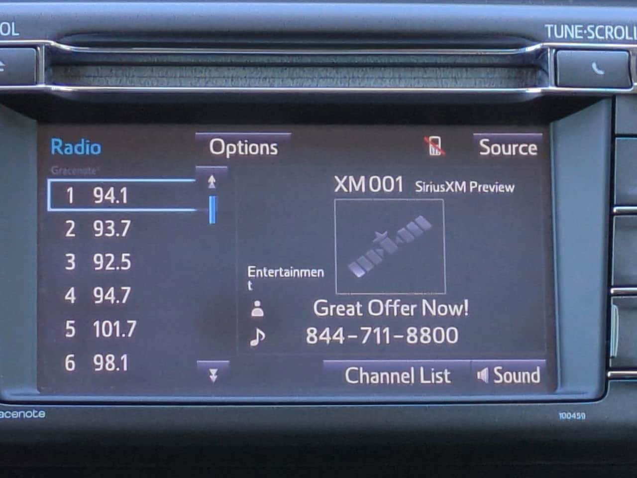 Used 2015 Toyota RAV4 Limited w/ Outdoor Package AWD/4WD image 18