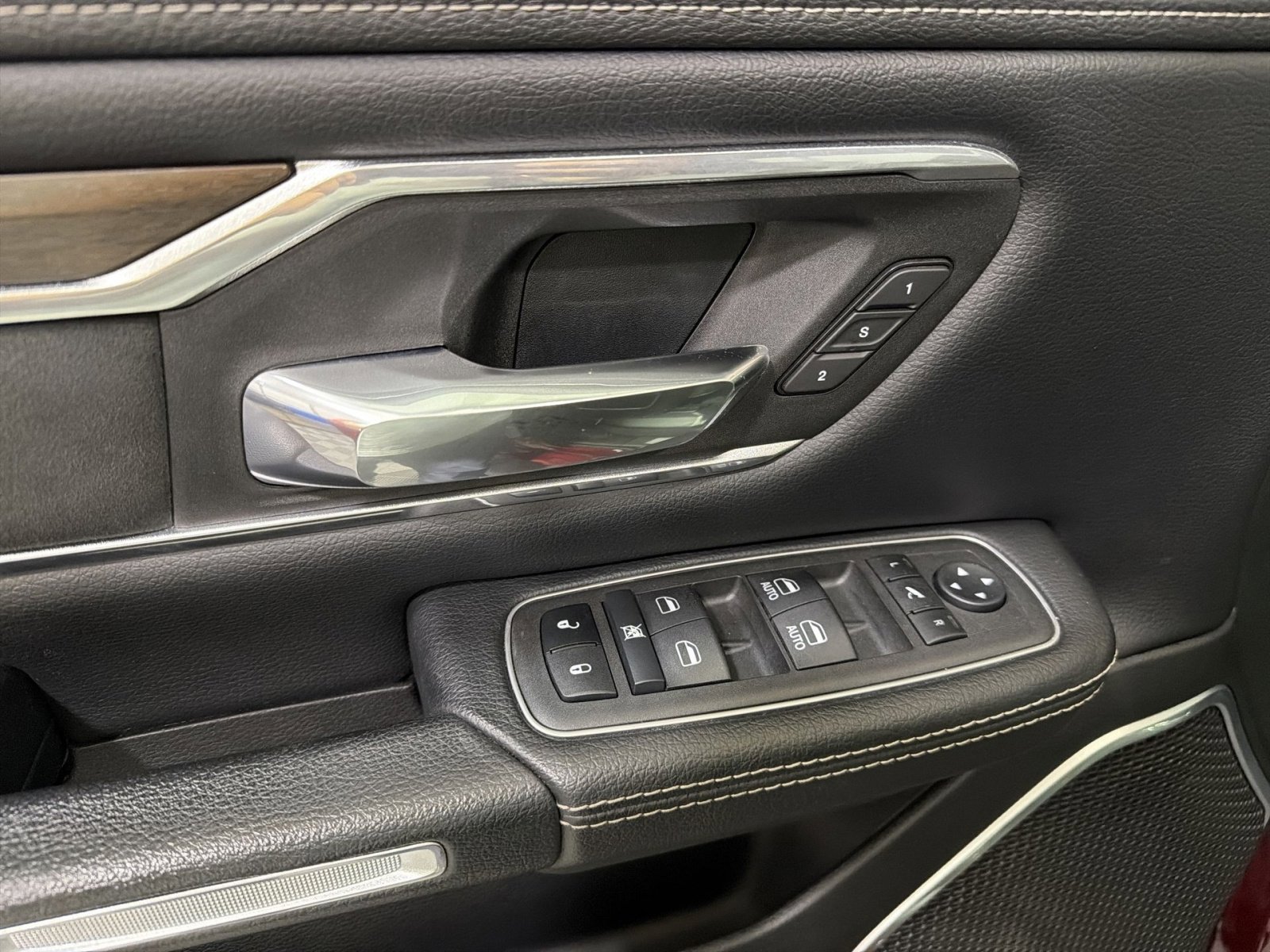 Used 2022 RAM 1500 Laramie image 35