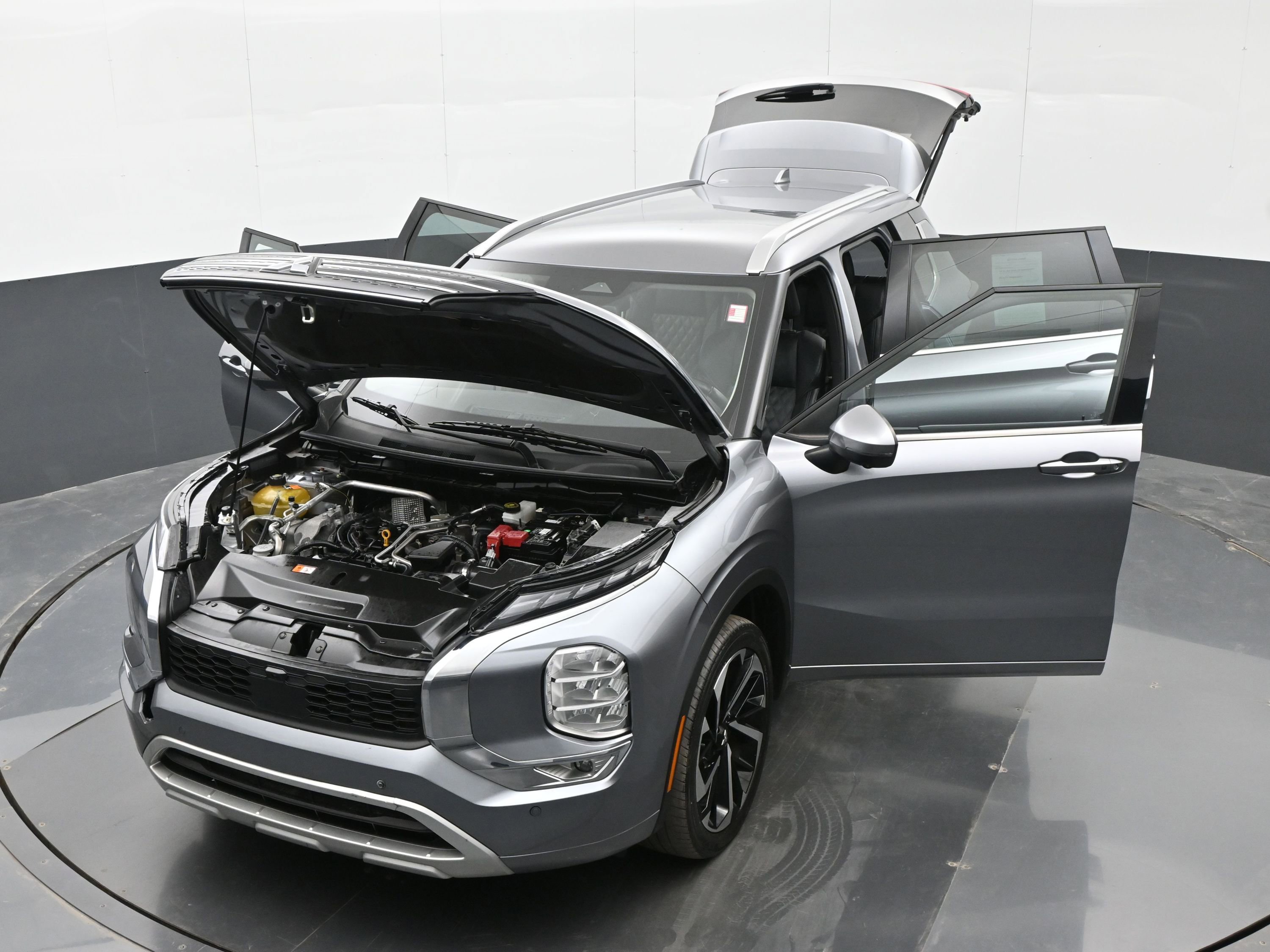 Used 2022 Mitsubishi Outlander SEL image 45