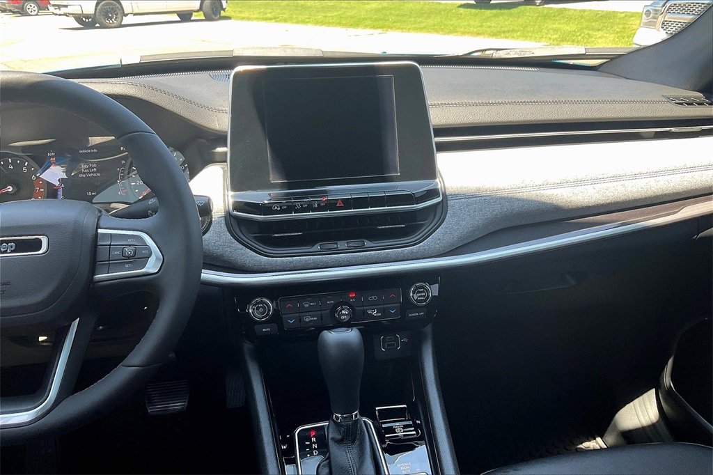 New 2025 Jeep Compass Latitude w/ Convenience Group image 7