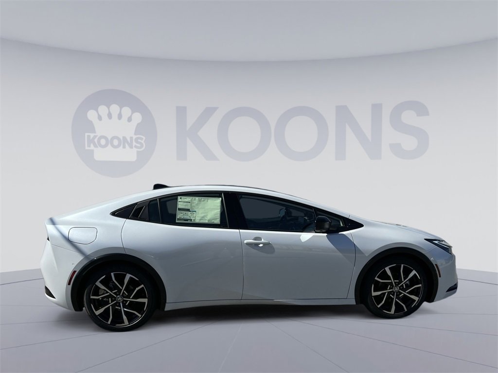 New 2026 Toyota Prius Plug-In Hybrid image 8