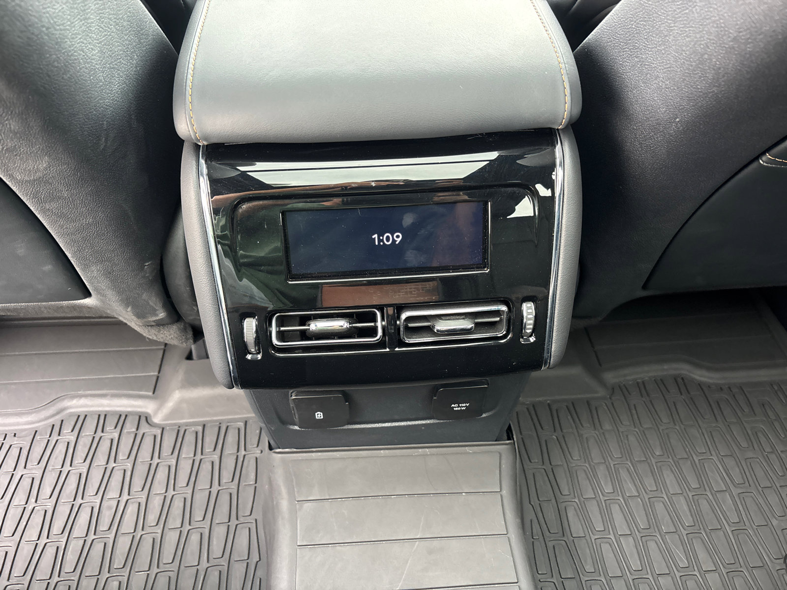 New 2025 Lincoln Aviator Black Label w/ Jet Appearance Package image 34