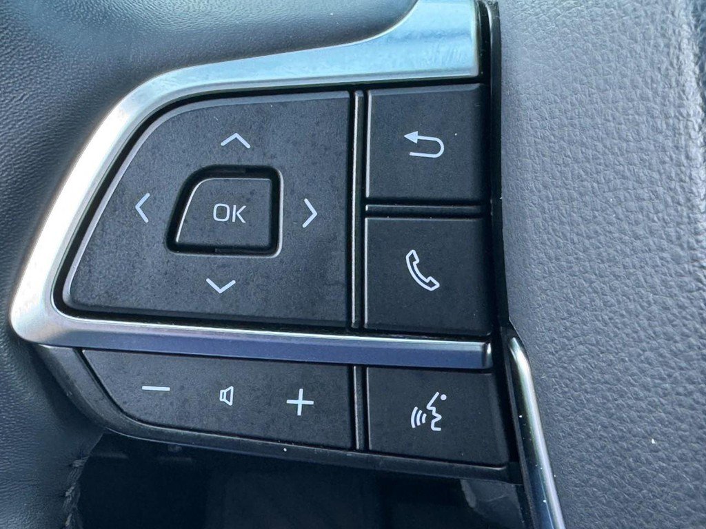 Certified 2020 Toyota Highlander Platinum AWD/4WD image 20