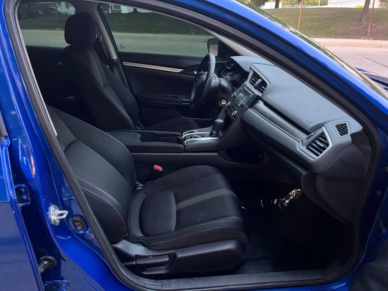 Used 2019 Honda Civic LX image 25
