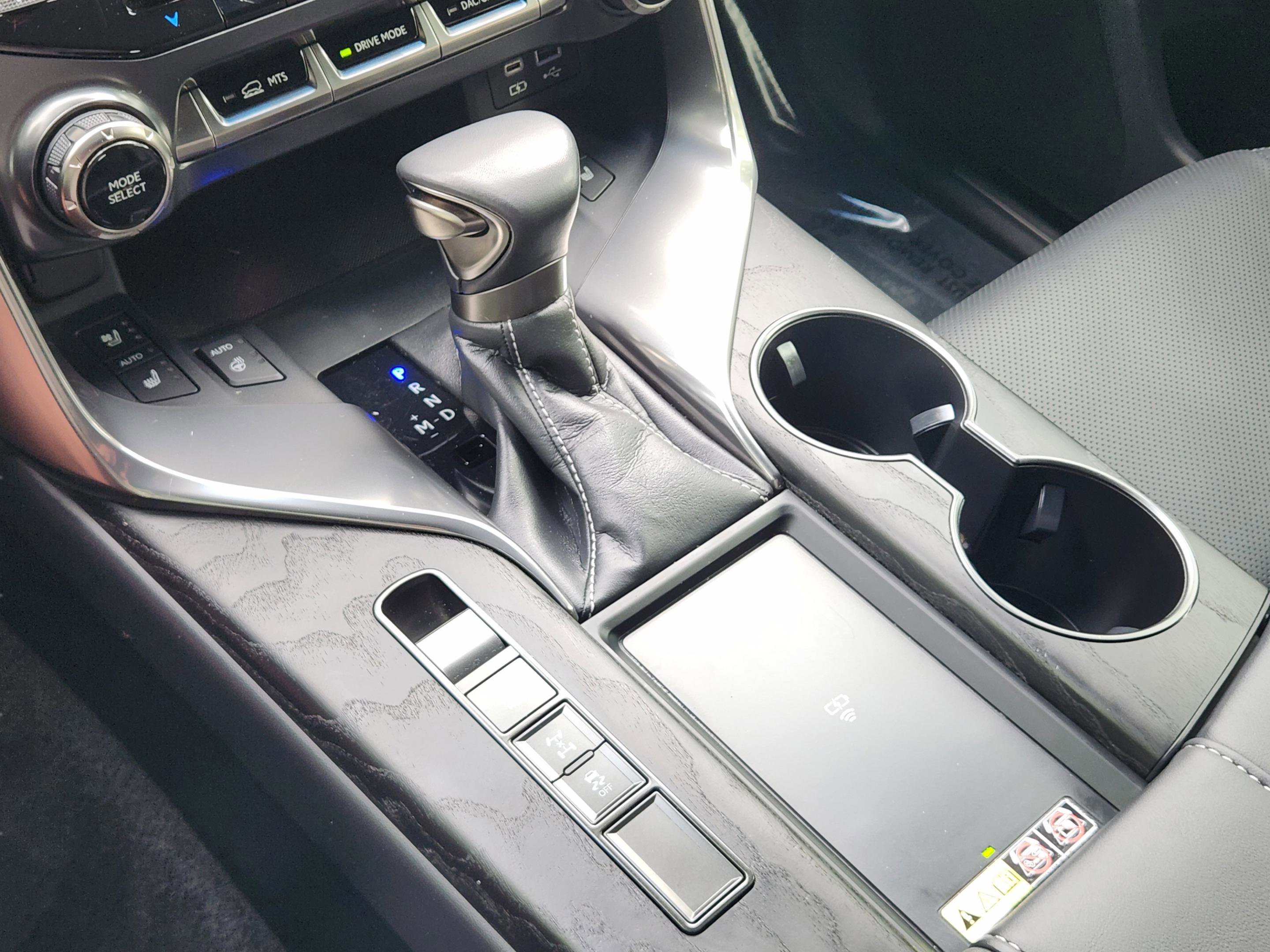 Used 2024 Lexus LX 600 4WD w/ Appearance Package image 11