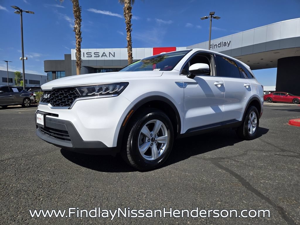 Used 2022 Kia Sorento LX AWD/4WD image 2