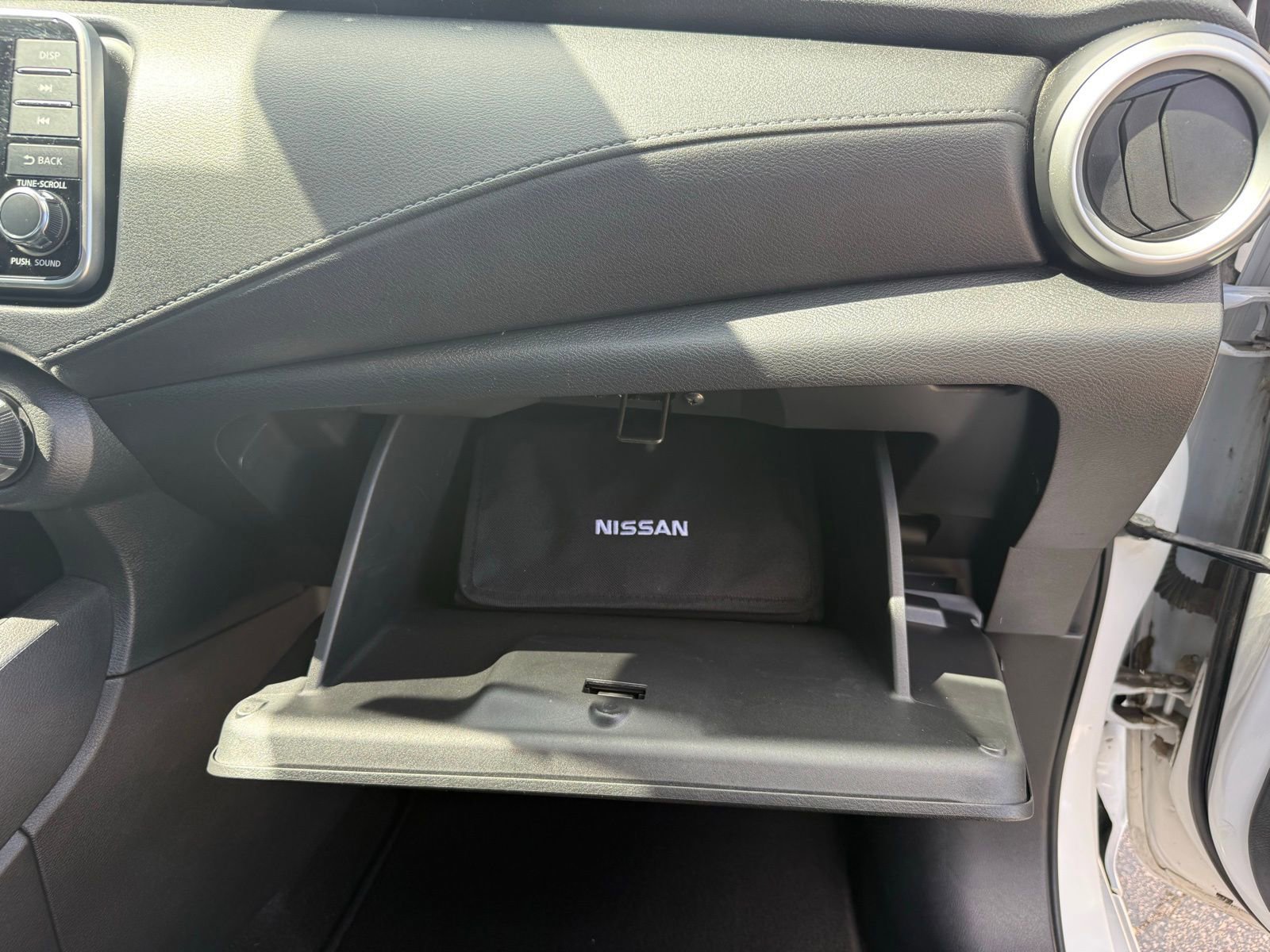 Used 2020 Nissan Versa S image 29