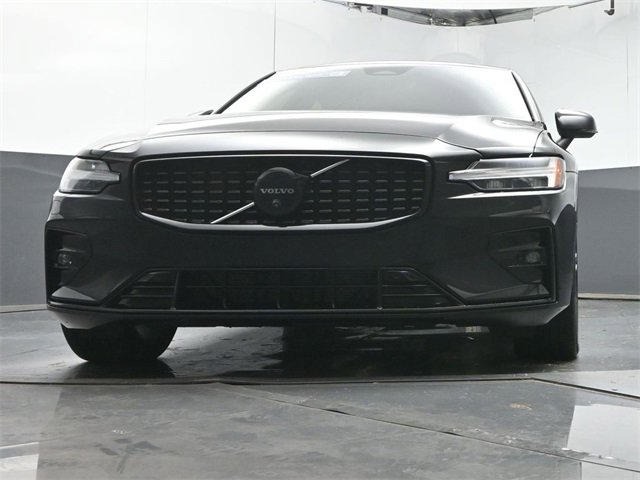 Used 2024 Volvo S60 B5 Plus image 31