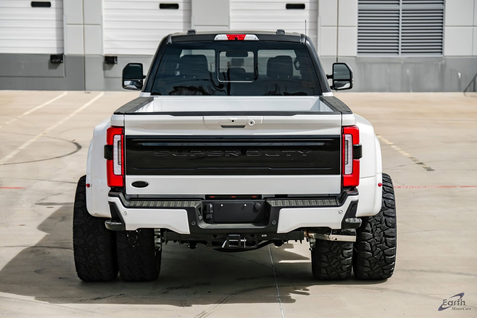 Used 2026 Ford F450 Platinum w/ FX4 Off-Road Package image 12