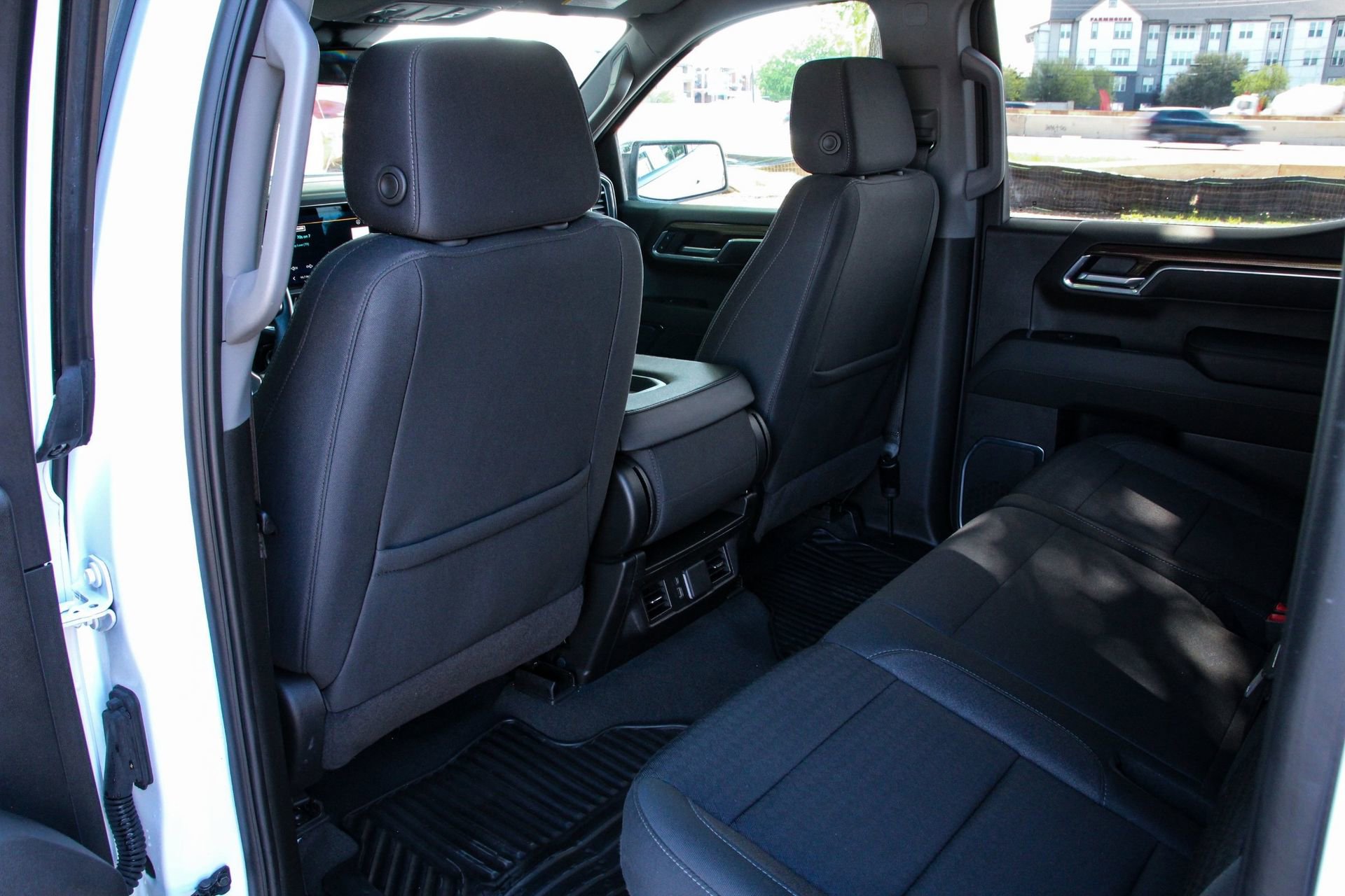 Used 2025 Chevrolet Silverado 1500 LT RWD image 37
