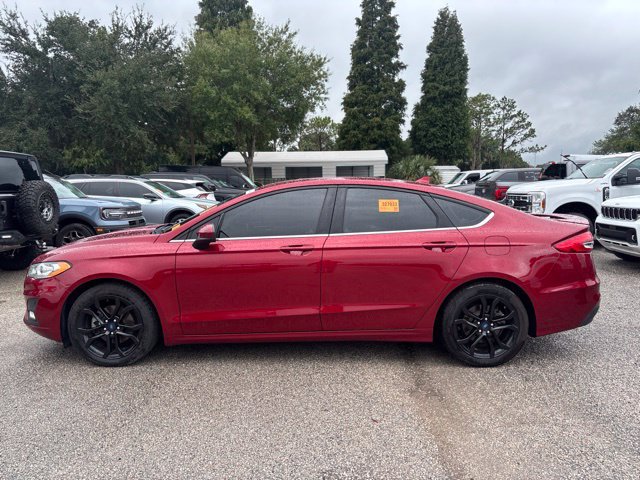 Used 2019 Ford Fusion SE w/ Equipment Group 151A FWD image 8