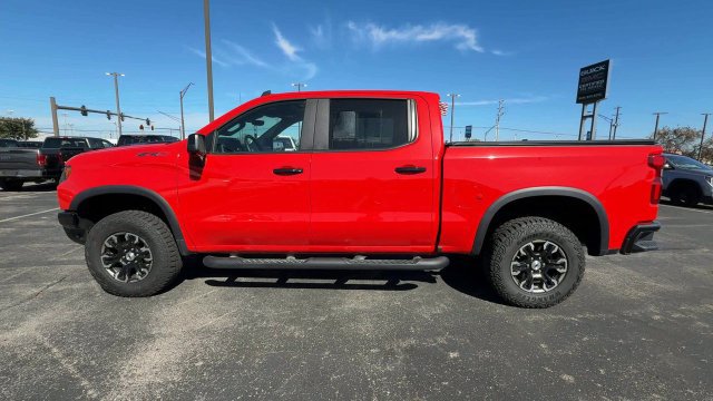 Used 2024 Chevrolet Silverado 1500 ZR2 w/ Technology Package AWD/4WD image 5
