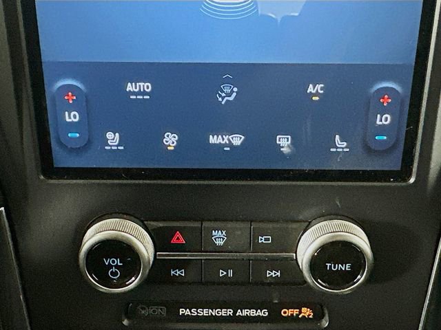 Used 2022 Ford Edge Titanium w/ Equipment Group 301A image 16