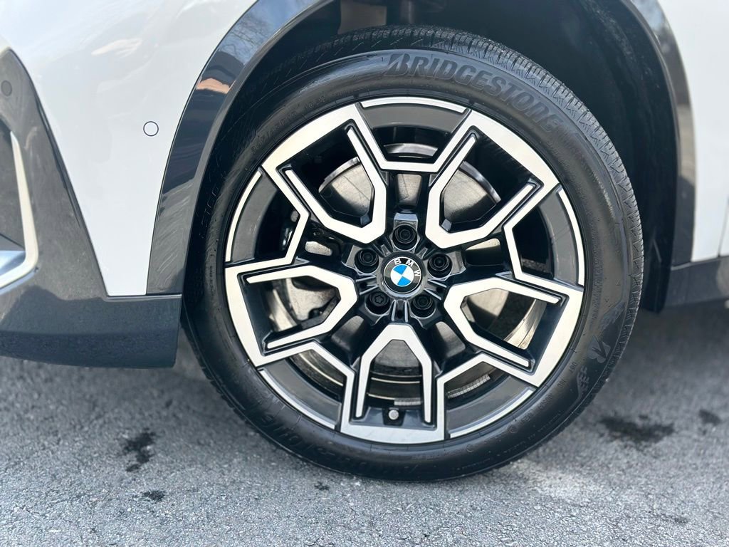 Certified 2025 BMW X1 xDrive28i w/ Convenience Package image 2