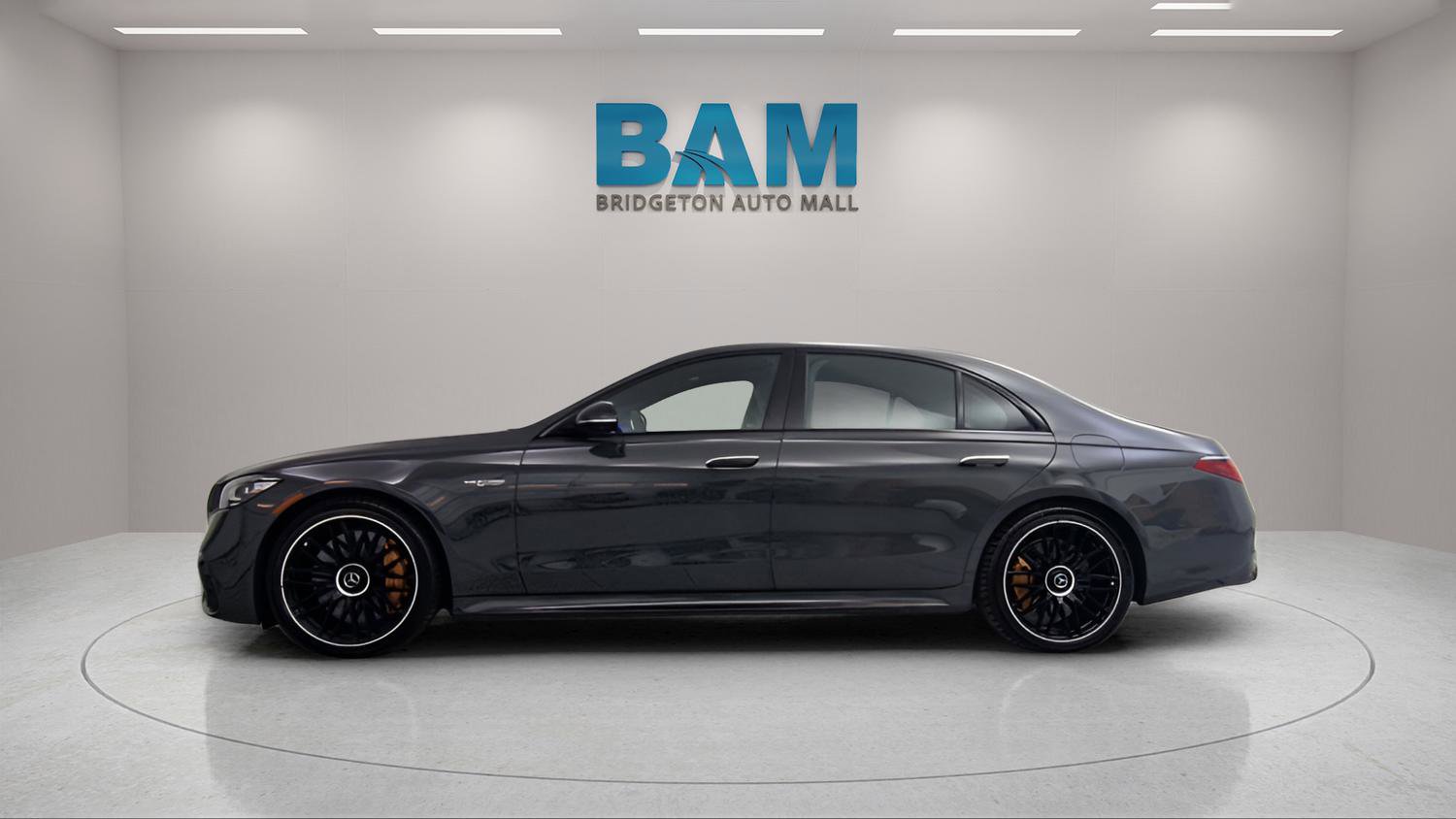 Used 2025 Mercedes-Benz S 63 AMG S image 4