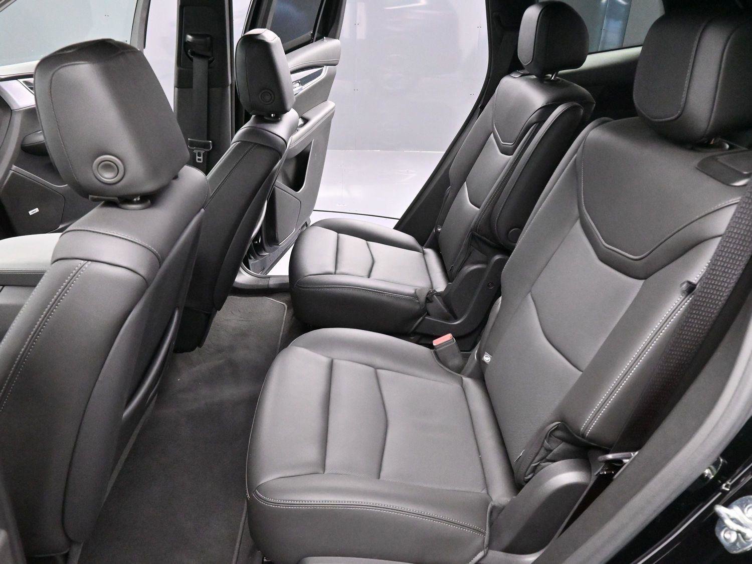 Certified 2025 Cadillac XT6 Premium Luxury image 26