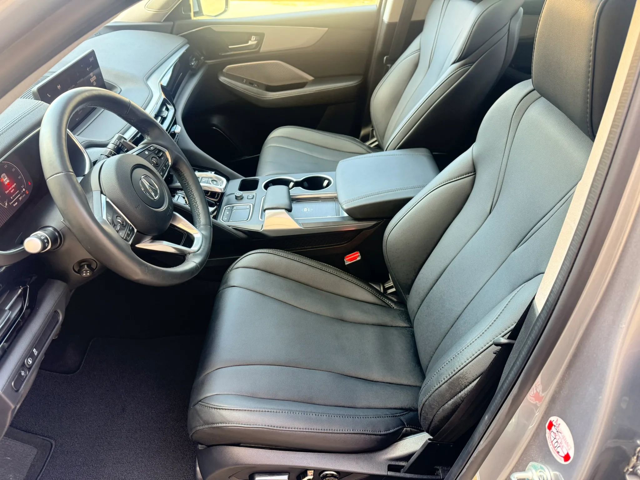 Used 2024 Acura MDX SH-AWD image 19