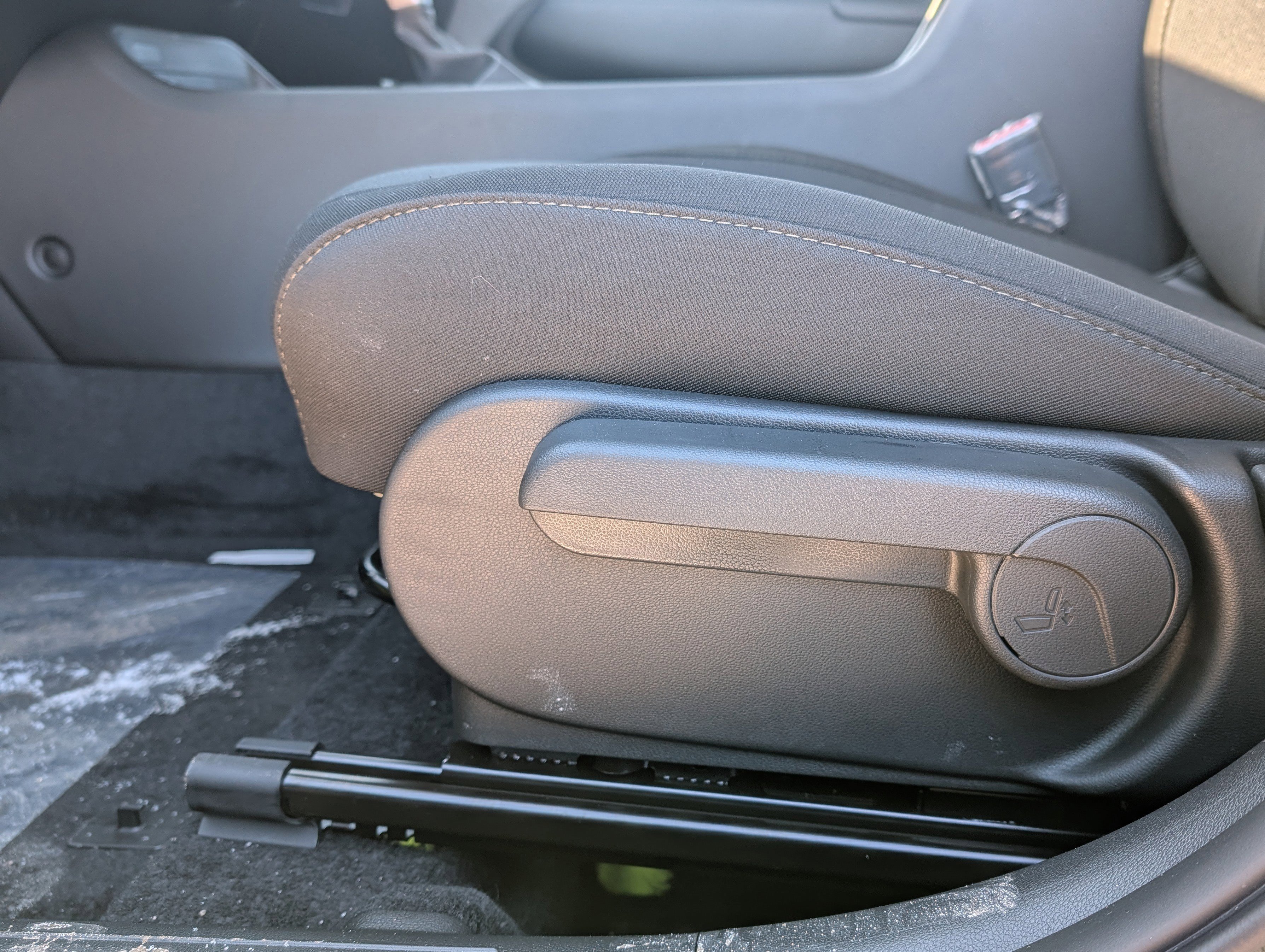 New 2026 Hyundai Kona SE image 13