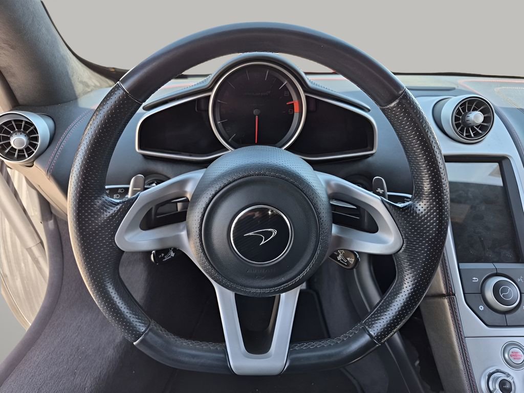 Used 2013 McLaren MP4-12C Spider image 27