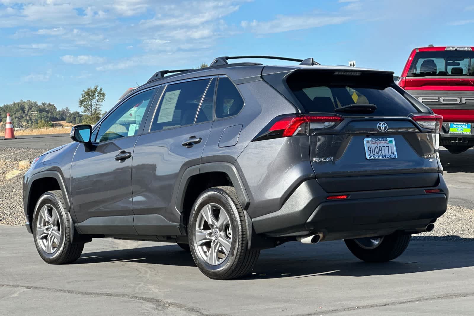 Used 2024 Toyota RAV4 XLE AWD/4WD image 6