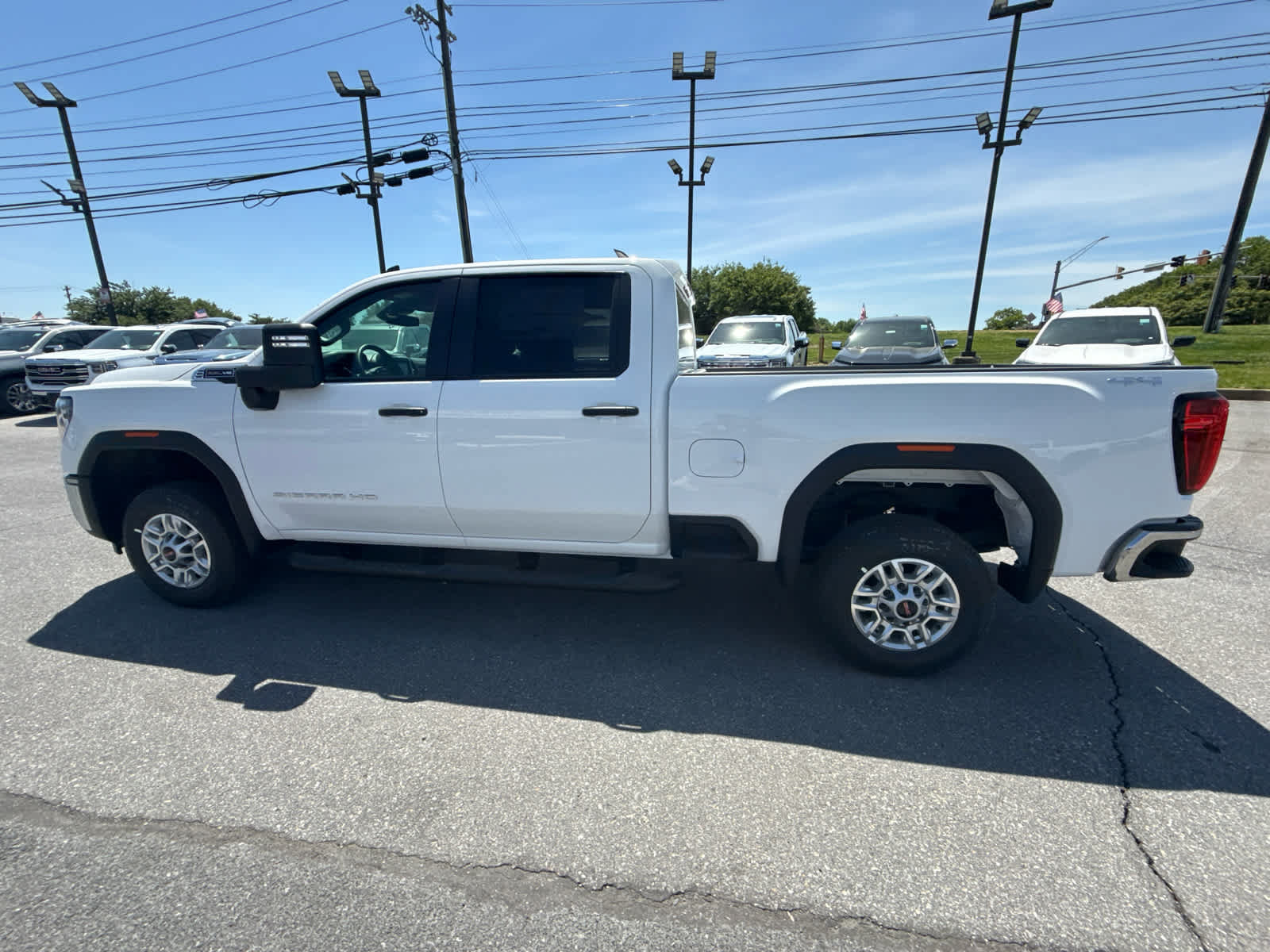 New 2026 GMC Sierra 2500 Pro w/ 1SA Pro Safety Plus Package AWD/4WD image 7