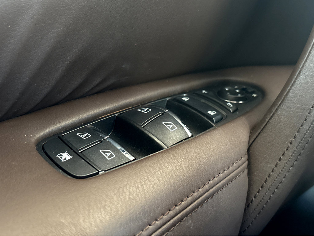 Used 2024 Nissan Armada Platinum w/ Captain's Chairs Package image 20