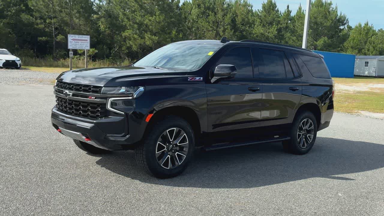 Used 2021 Chevrolet Tahoe Z71 w/ Luxury Package AWD/4WD image 4