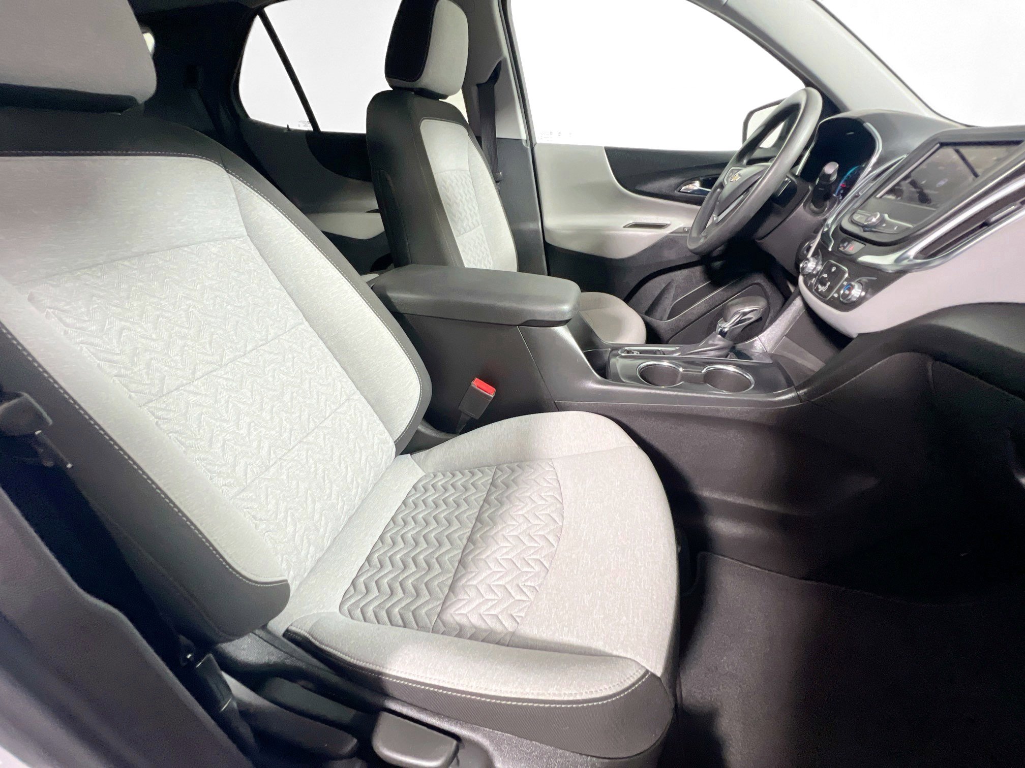 Used 2023 Chevrolet Equinox LS w/ LS Convenience Package image 31