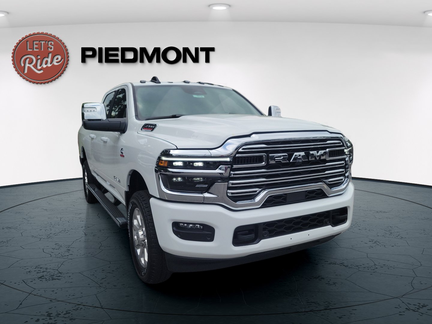 New 2026 RAM 2500 Laramie AWD/4WD image 4
