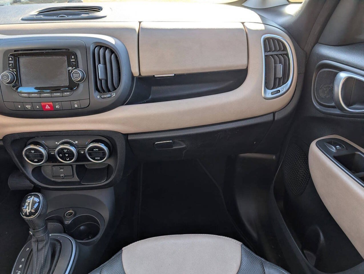 Used 2015 FIAT 500L Lounge FWD image 39