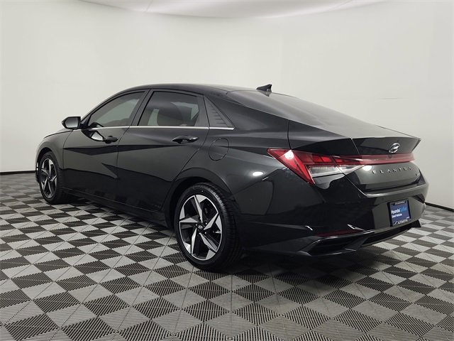 Certified 2023 Hyundai Elantra Limited w/ Cargo Package image 3