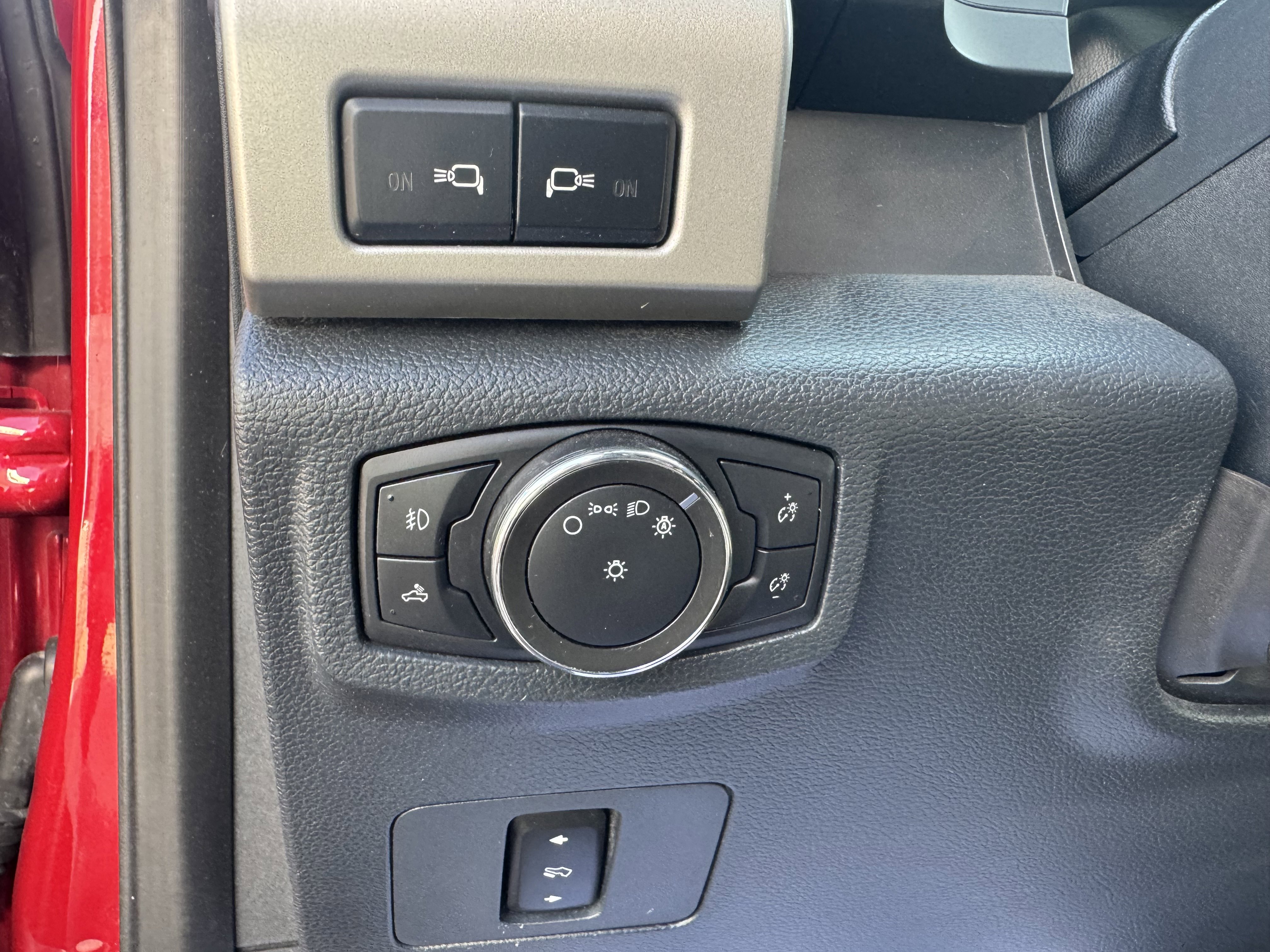 Used 2022 Ford F250 Lariat w/ FX4 Off-Road Package image 13