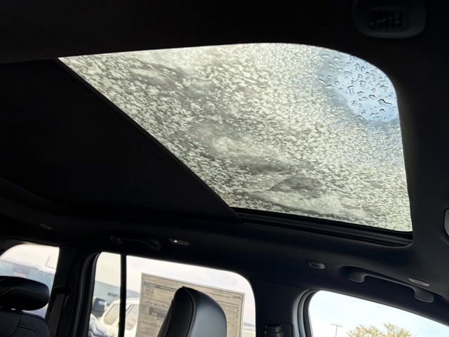 New 2026 Jeep Grand Cherokee Limited AWD/4WD image 32