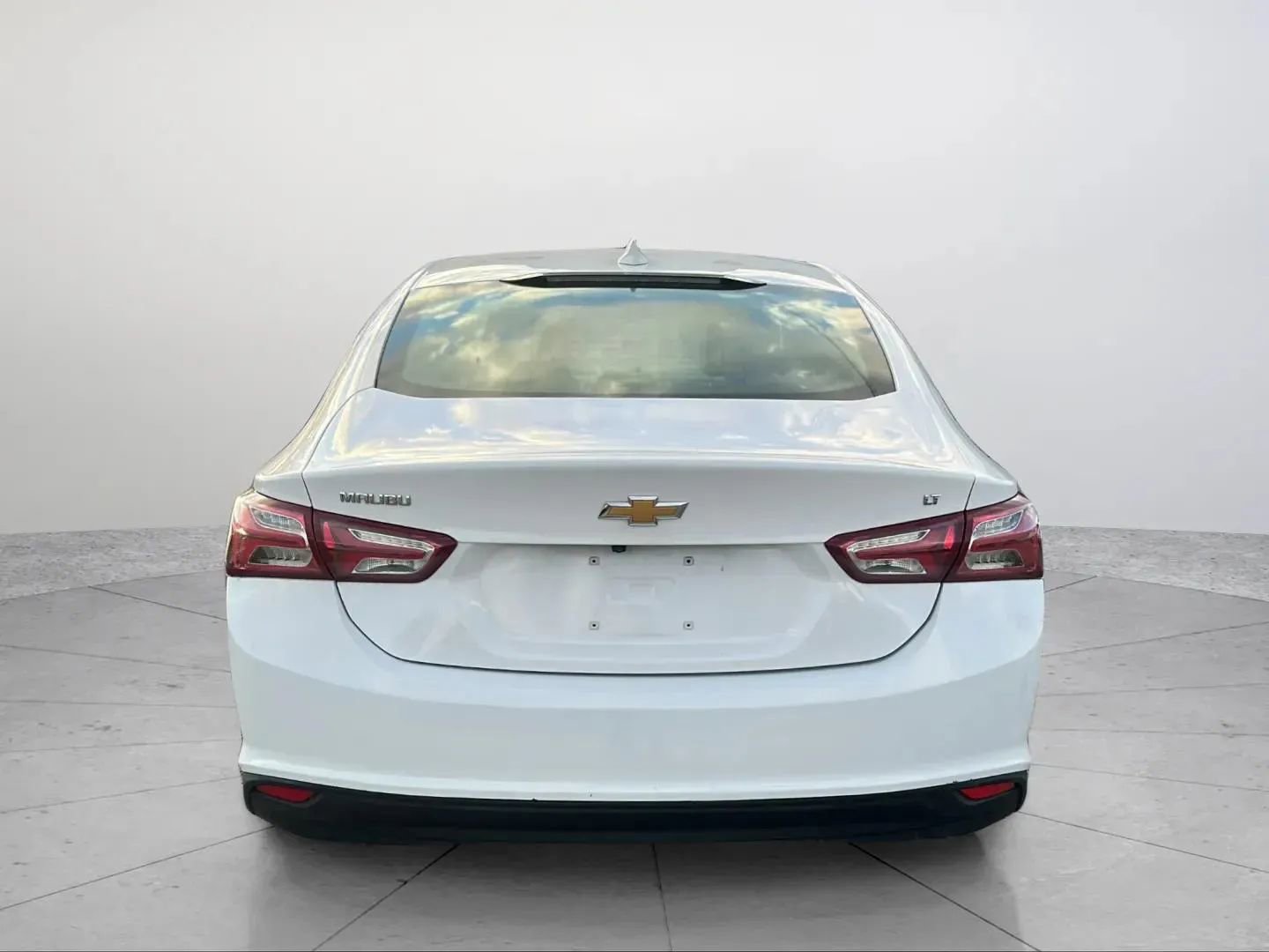 Used 2020 Chevrolet Malibu LT image 4