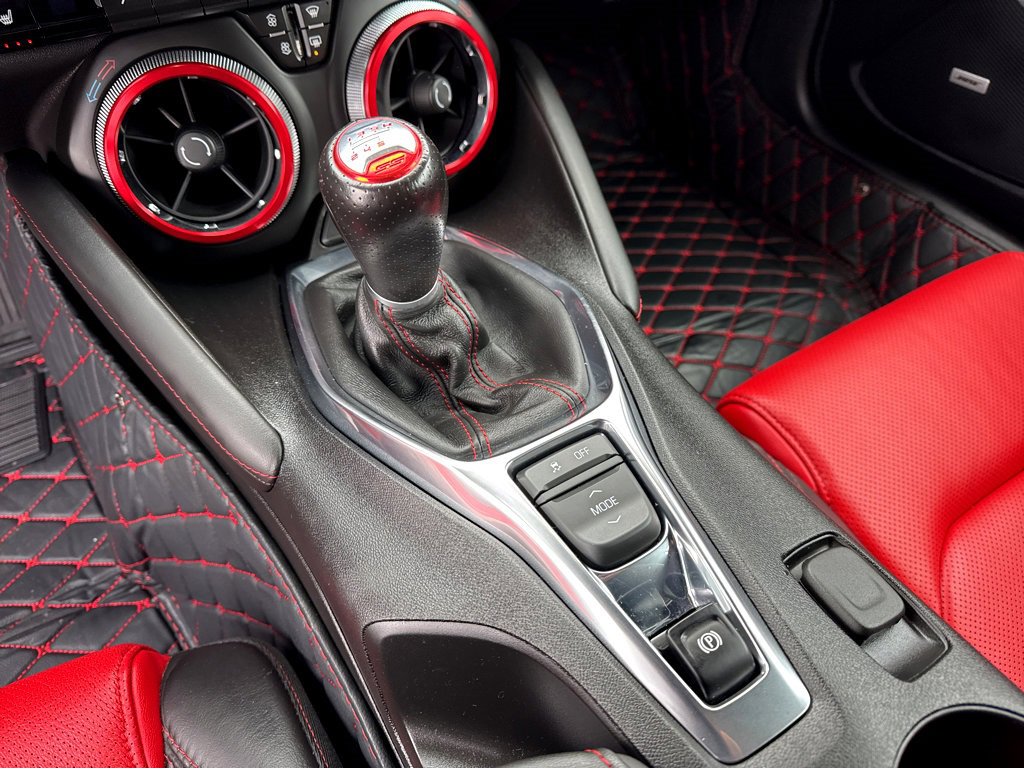 Used 2021 Chevrolet Camaro SS image 23