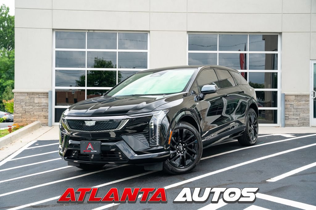 Used 2025 Cadillac Optiq Sport 1 w/ LPO, ONYX Package AWD/4WD image 1