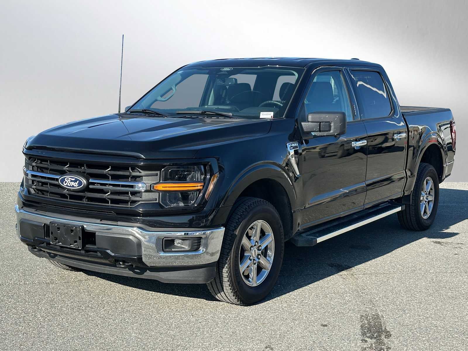 Used 2024 Ford F150 XLT w/ Tow/Haul Package AWD/4WD image 7