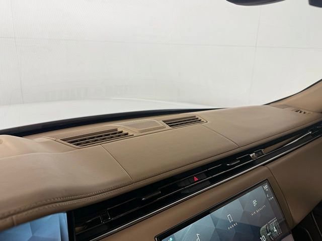 Used 2023 Land Rover Range Rover SV image 34