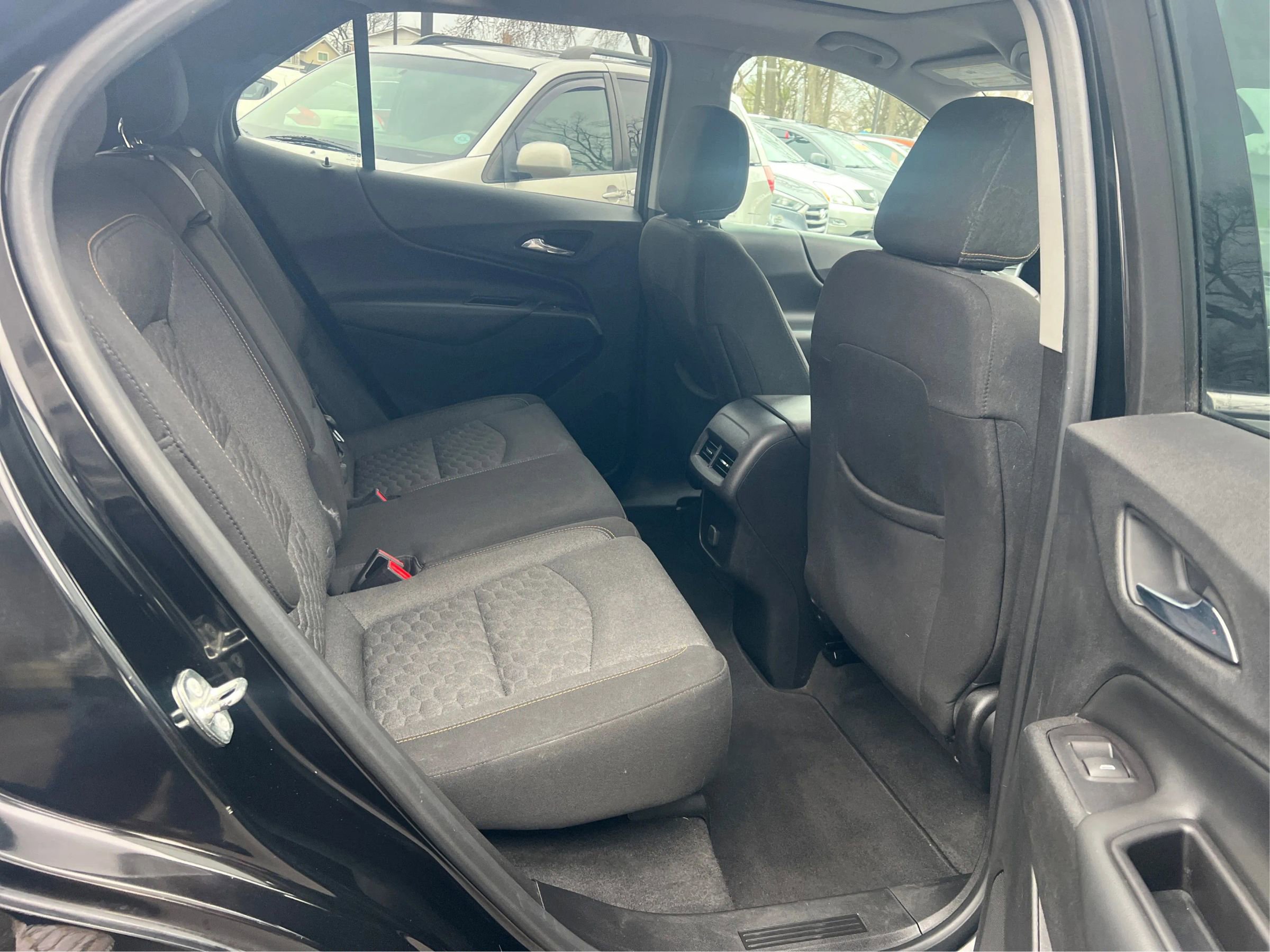 Used 2018 Chevrolet Equinox LT AWD/4WD image 26