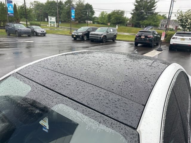 Used 2018 Alfa Romeo Giulia AWD image 5